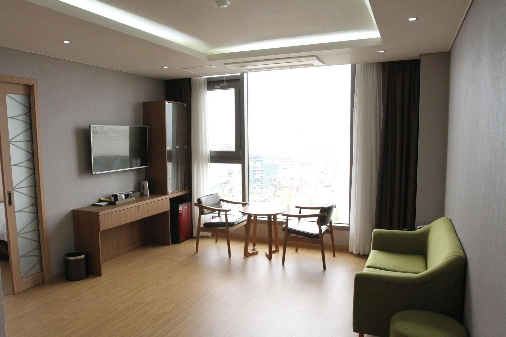 Black Sands Hotel Jeju Extérieur photo